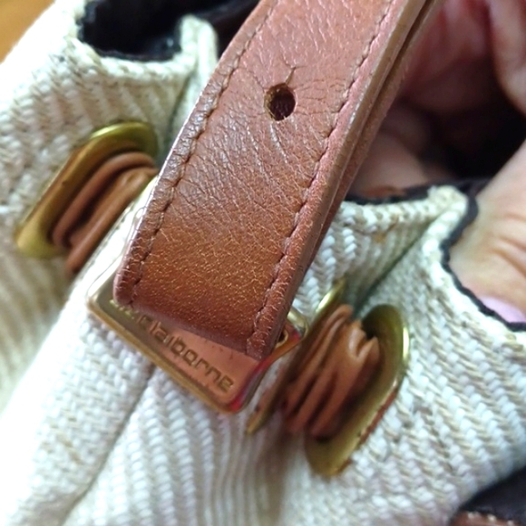 Liz Claiborne Leather& Linen Blend Crm/Brn X-Body/Shoulder Bag Numerous Sections - Picture 14 of 15